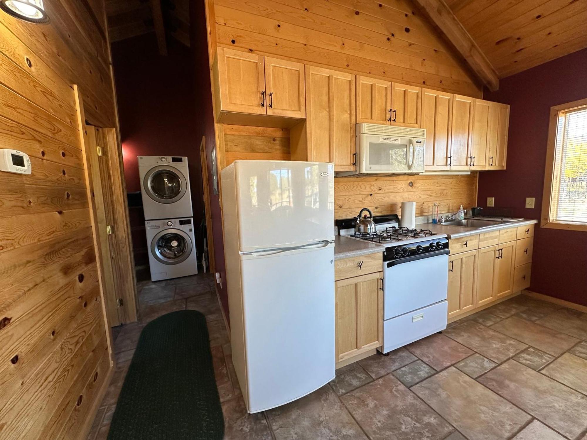 Mount Peale Country Bed & Breakfast La Sal